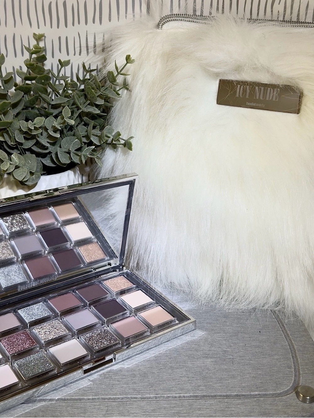 HUDA BEAUTY Icy Nude Eyeshadow Palette with Faux Fur Huda Makeup Bag included.